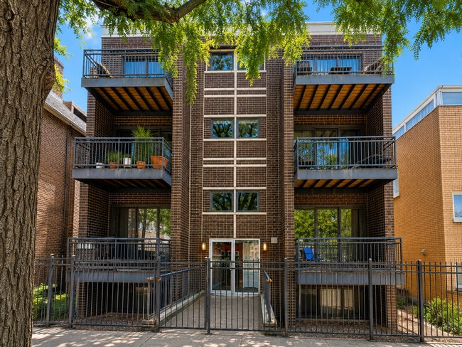 Building Photo - 1149 W 17th St Unit 1