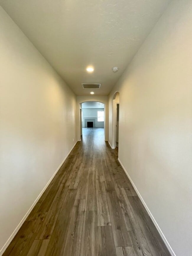 Photo - Beautiful like new 3 bedroom Hayden home i...