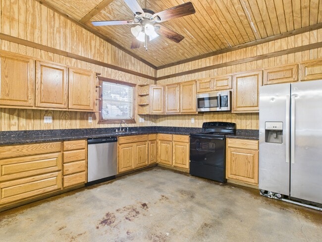 Photo - 5822 Leonard Rd