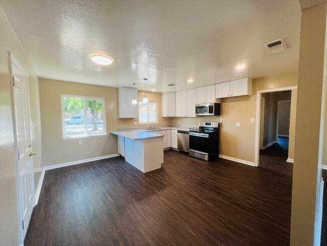 Photo - 8893 Kelsey Dr