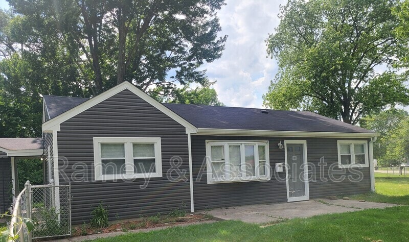 Photo - 7000 John Adams Way