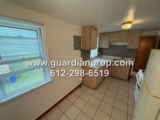 Photo - 1926 Margaret St Unidad Upper