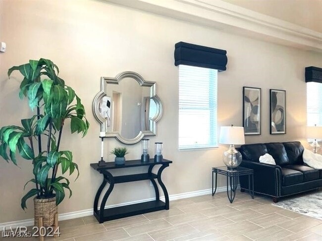 Photo - 9724 La Cienega St