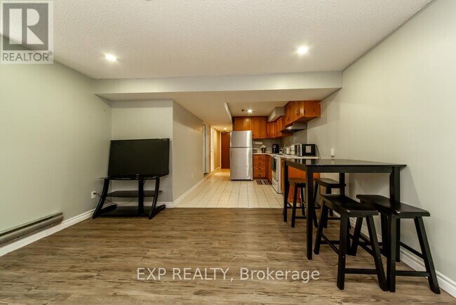 Photo - 1447 Fleming Ct