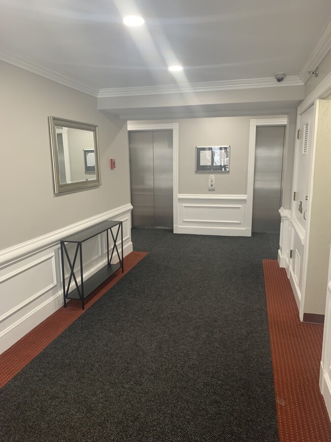 Photo - Hancock House