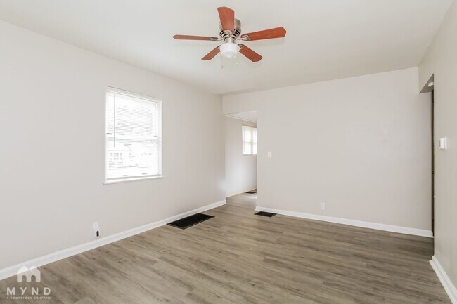 Photo - 665 Malvern Ave