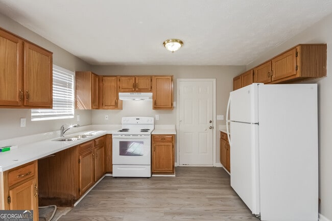 Photo - 6481 Alford Way