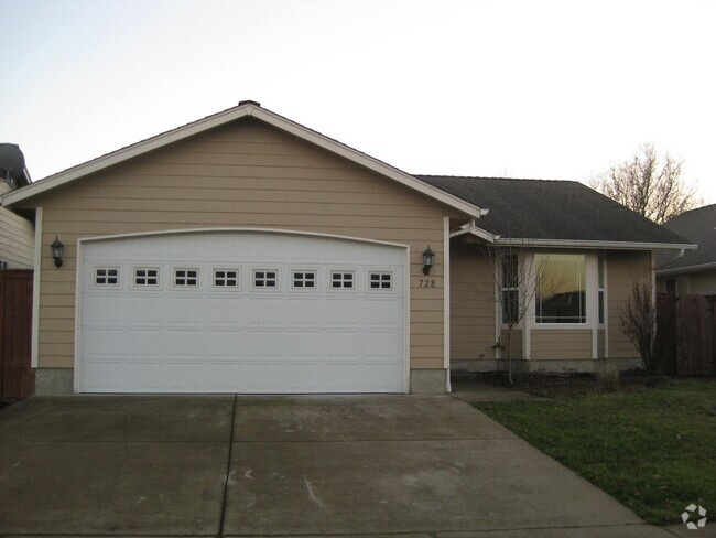 Building Photo - Beautiful 3 Bedroom 2 Bath Home in NE Albany