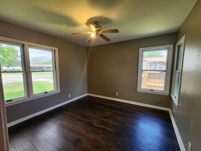 Photo - 937 Rossi Dr