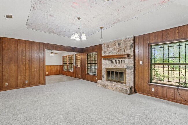 3809 Kelly Ln