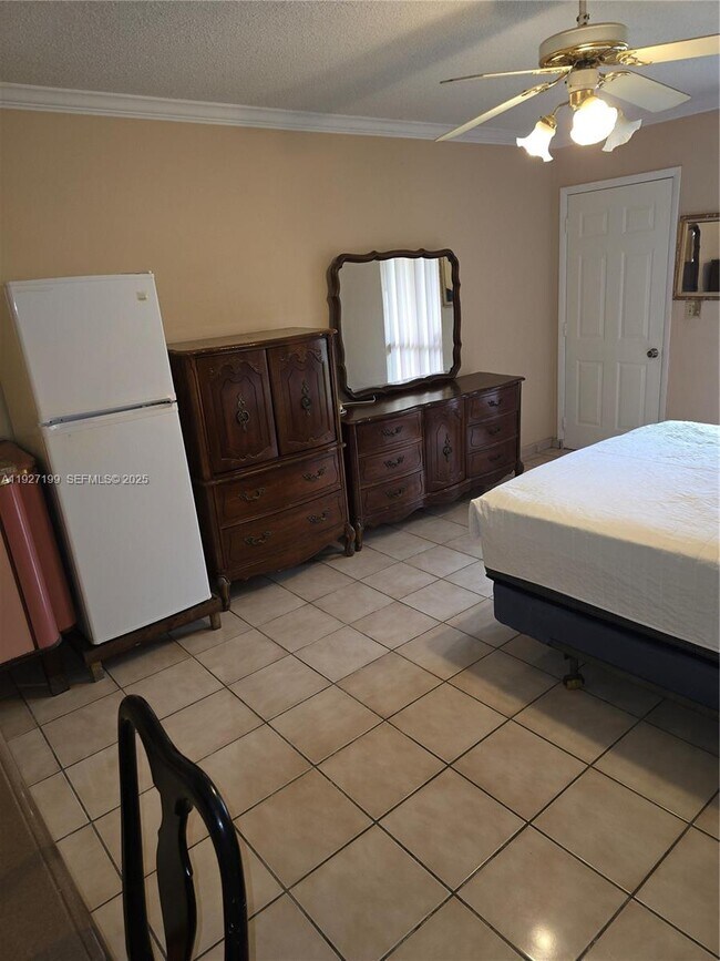 Photo - 1113 NE 2nd St Unit 1-2