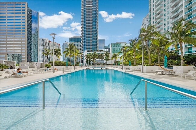 Photo - 950 Brickell Bay Dr Unit 1403