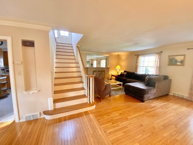 Photo - 1310 Forest Hills Blvd Unit ID1057681P