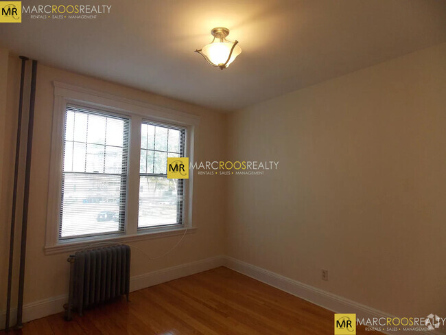Building Photo - 6 Sutherland Rd Unit 31 Rental