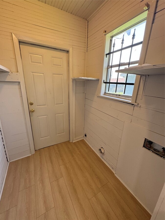 Photo - 3428 Reeves St