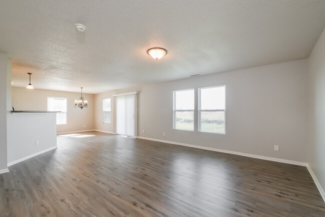 Photo - 1416 King Maple Dr