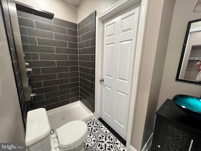 Photo - 1429 W Diamond St Unit 2