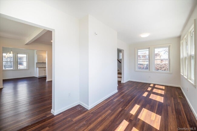 Photo - 31 N Lewis Pl