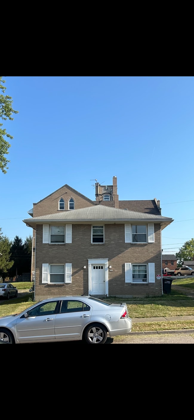 Building Photo - 1315 Chardon Ct Unit D Rental