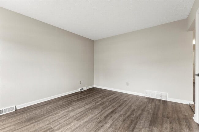 Photo - 3215 Aqueduct Dr