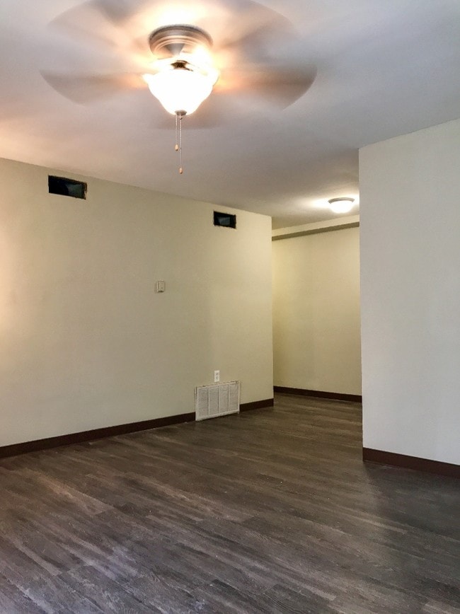 Photo - The Alex - ALL UTILITIES INCL.