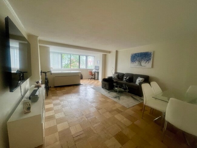 Building Photo - 6 Whittier Pl Unit 6F