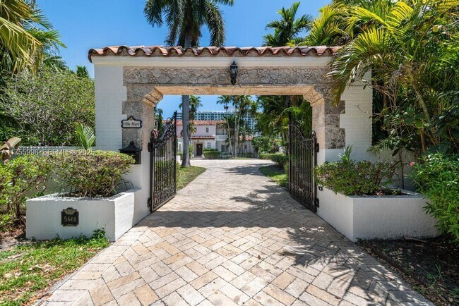 Photo - 5661 Pine Tree Dr