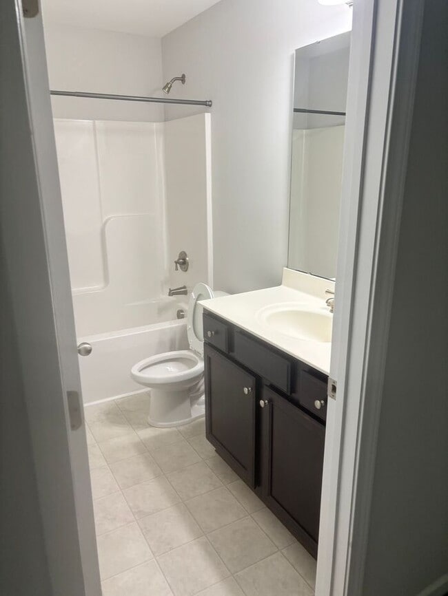 Photo - 3 Bedrooms 2.5 baths Ranch