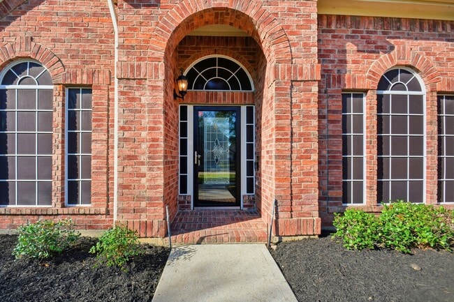 Photo - 18915 Rustling Ridge Dr