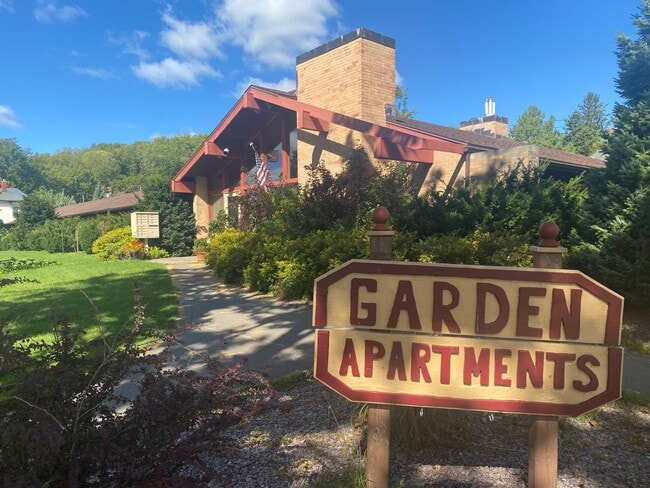 Building Photo - Garden Apartments