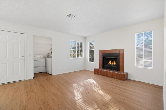 Photo - 2 Bedroom Unit - AVAILABLE NOW - ** MOVE I...