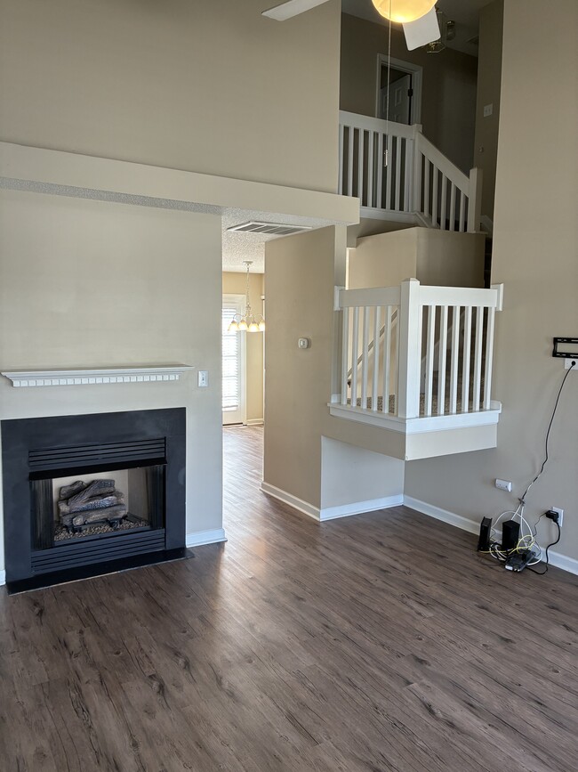 Photo - 1 Meadow Crossing Ct