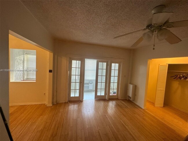 Photo - 934 Michigan Ave Apartment Unit 207