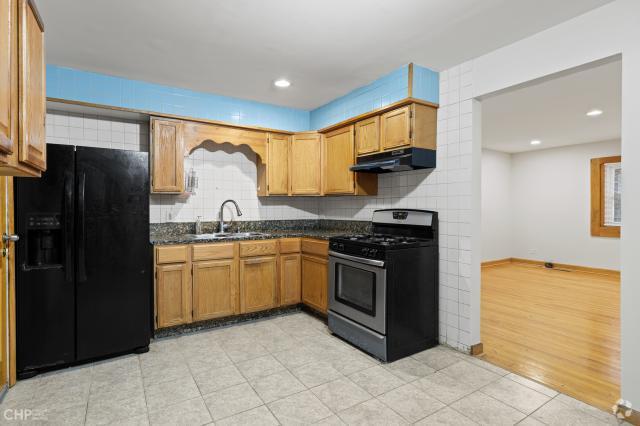 Building Photo - 3 bedroom in Chicago IL 60660 Rental