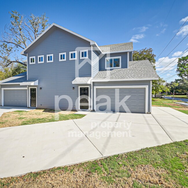 $1725! 3Bed/2.5Bath home in Fort Worth!