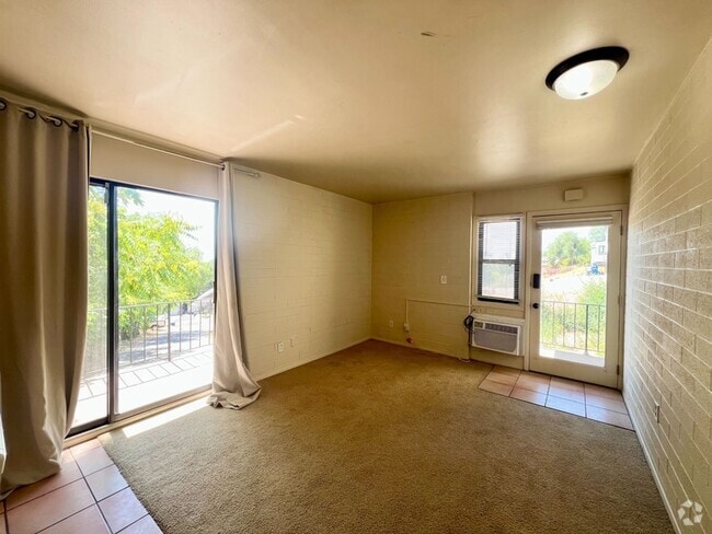 Building Photo - 599 Darwin St Rental