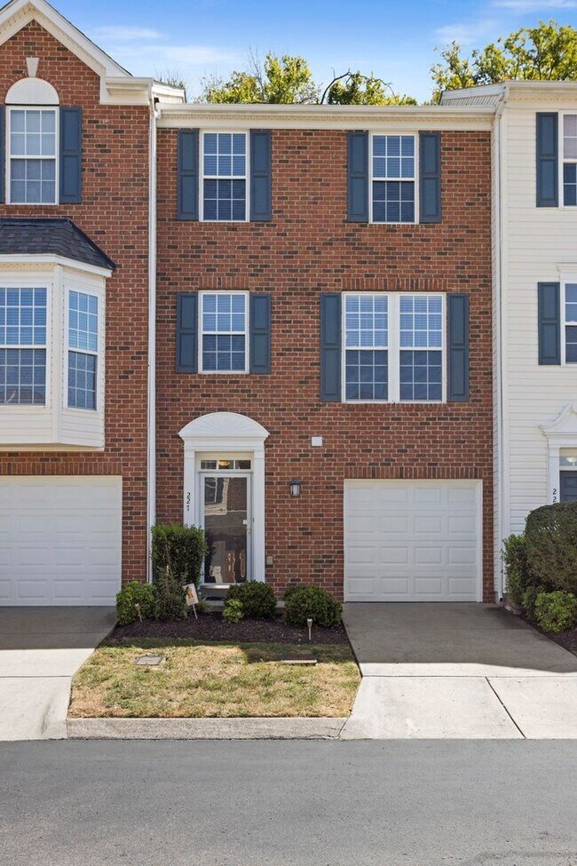 Building Photo - 7277 Charlotte Pike Unit #227 Rental