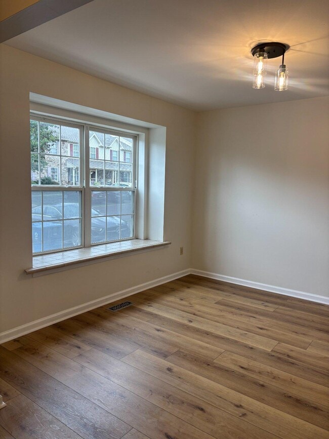Photo - 4220 Elm Ct