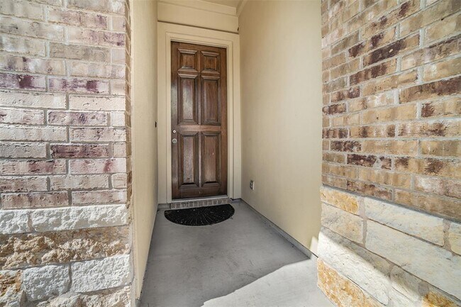 Photo - 925 Centerra Hills Cir