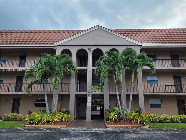 Building Photo - 2700 Coral Springs Dr Unit 101