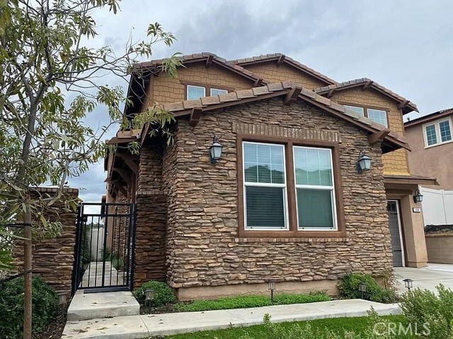 Photo - 338 Ventasso Wy