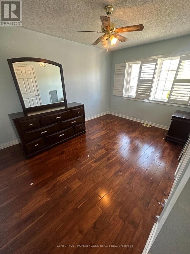 Photo - 39 Bellflower Ln