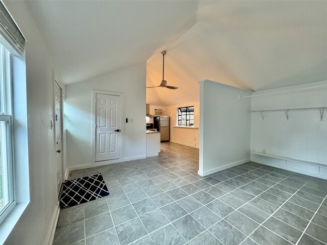 Photo - 2413 Woodhead St