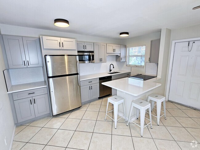 Building Photo - 111 N L St Unit 9 Rental
