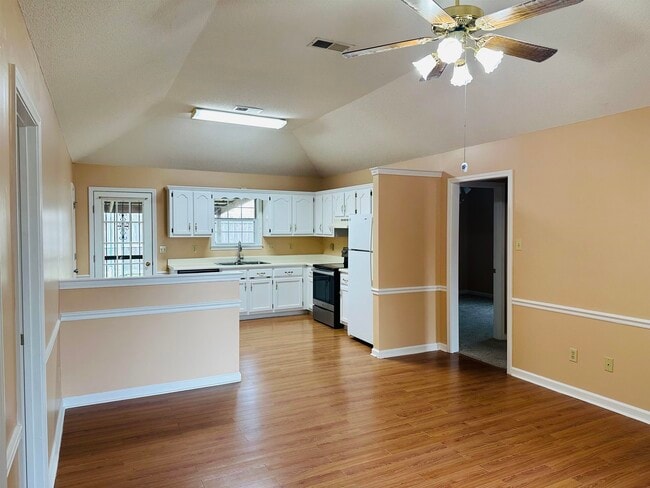 Photo - 119 Pennsylvania Ave