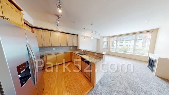 Photo - $250 Discount!! 1 Bedroom Condo in Downtow...