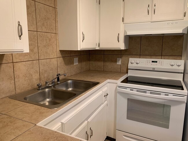 Photo - 997-999 N 5th Unit 999 ( FLOOD RIDER)