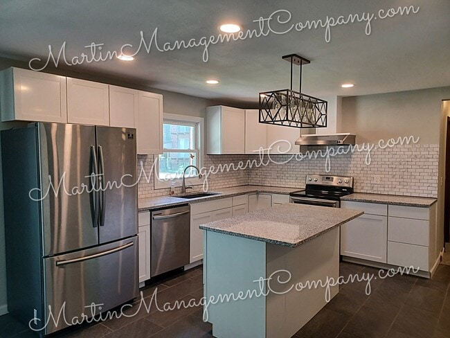 Photo - 810 Ruth Ann Dr