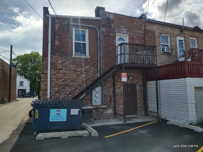 Photo - 213 N Water St Unit 2R