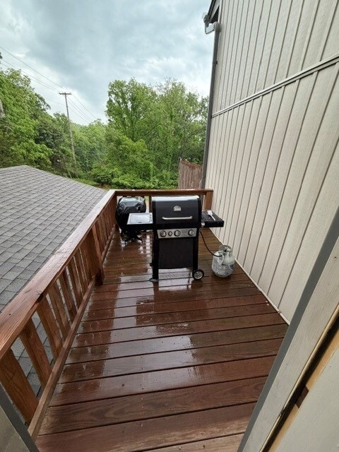Photo - 305 Foxfire Dr